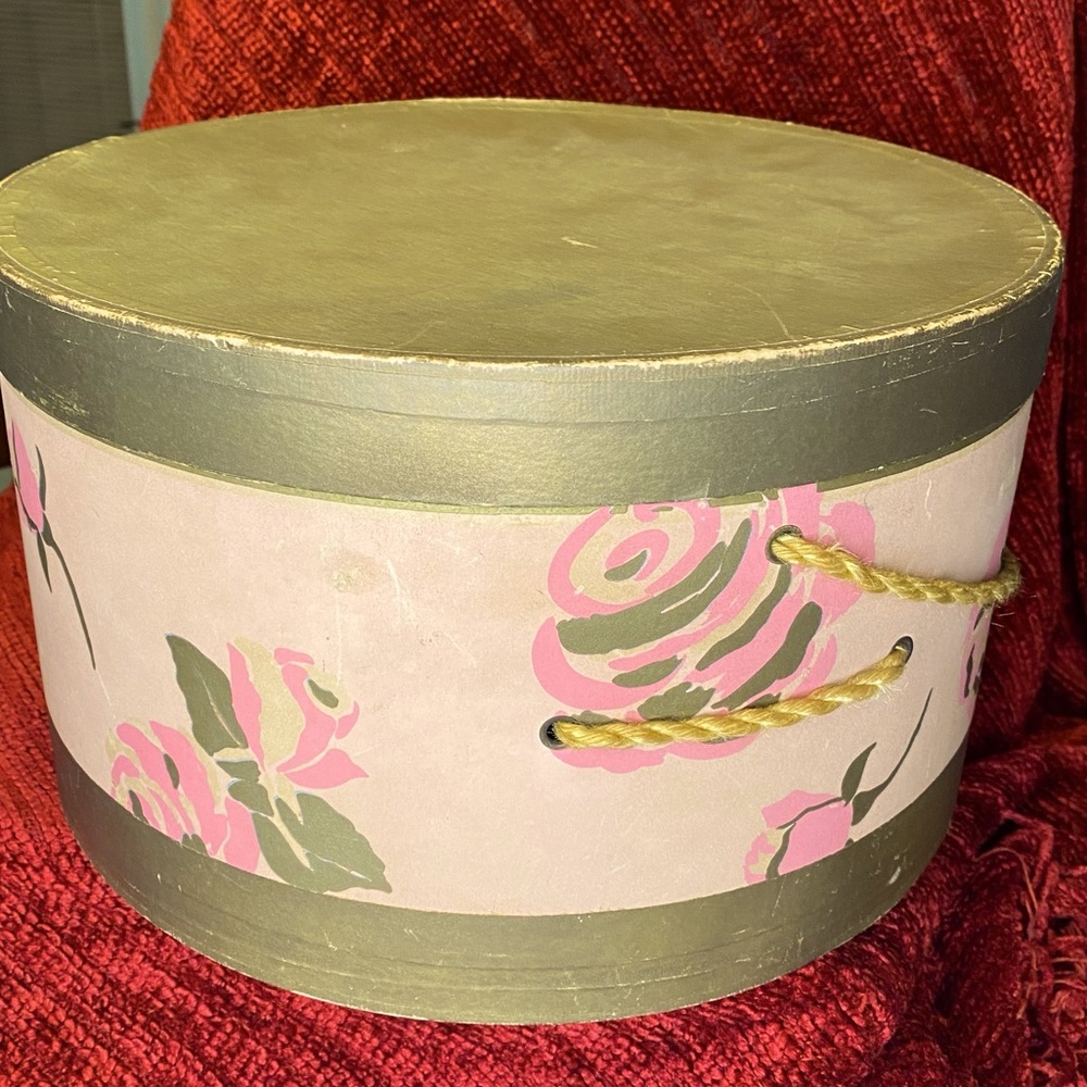 1940’s Hat Box 💕💕